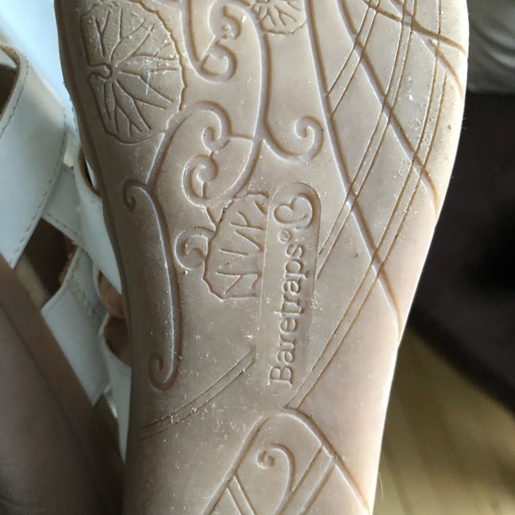 White Sandals - Baretraps - Picture 3 of 3